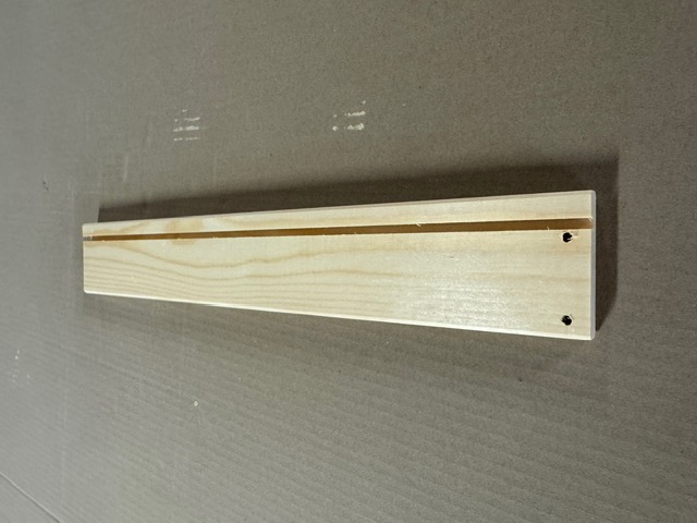 IDANAS ft Stalčiaus Šonas K 361x57x12 pušis